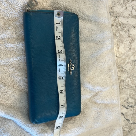 Authentic Coach Wallet - Picture 5 of 6